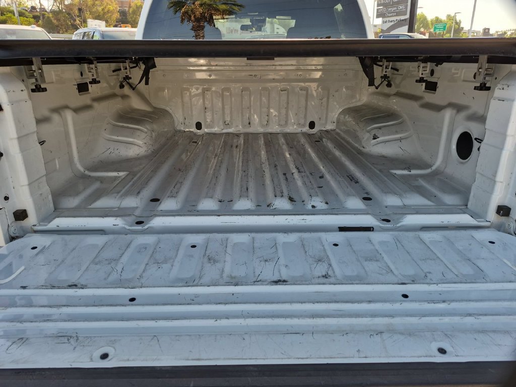 Used 2023 Nissan Frontier SV w/ Midnight Edition Package AWD/4WD image 18