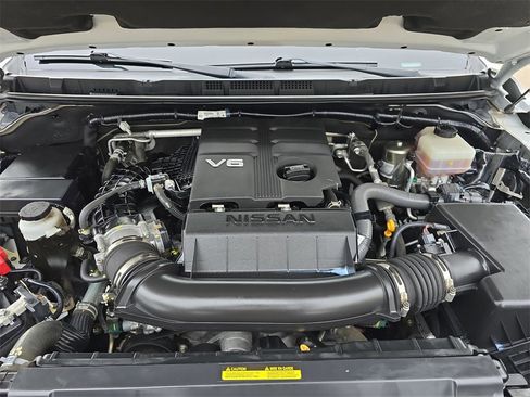 Used 2022 Nissan Frontier SV image 27