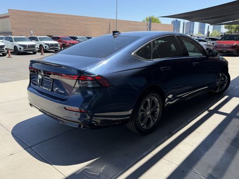Used 2023 Honda Accord EX-L image 4