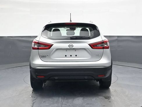 Used 2022 Nissan Rogue Sport SL w/ Premium Package FWD image 5