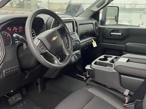New 2026 Chevrolet Silverado 2500 Custom w/ Custom Convenience Package AWD/4WD image 15
