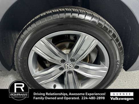 Used 2020 Volkswagen Tiguan SEL w/ Tiguan Two-Row MDO Package AWD/4WD image 5