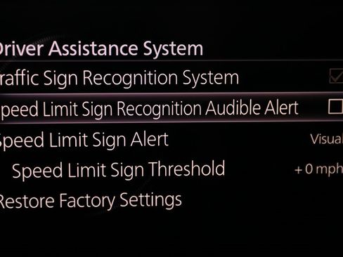 Used 2025 MAZDA CX-70 Plug-In Hybrid w/ Premium Pkg image 34