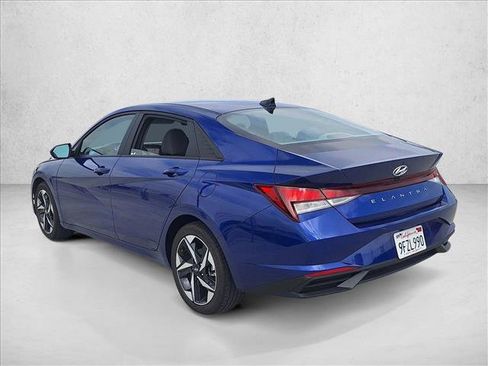 Used 2023 Hyundai Elantra SEL w/ Convenience Package FWD image 7