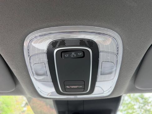 Used 2024 Hyundai Elantra SE FWD image 27