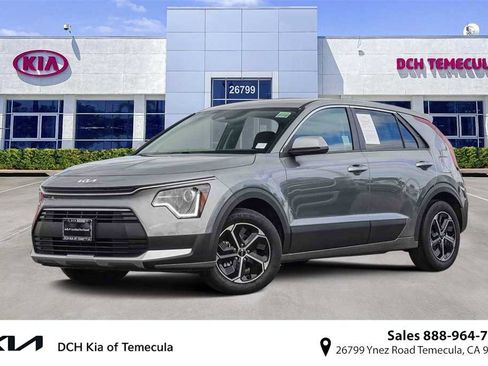 Certified 2025 Kia Niro LX image 1