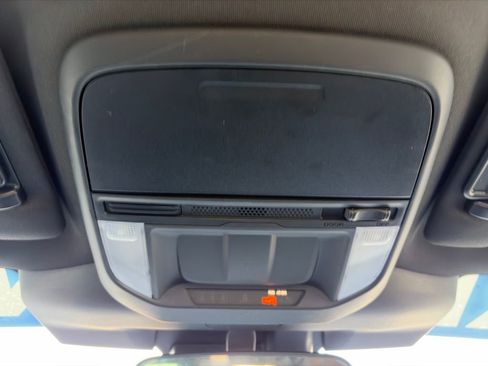 Used 2025 Subaru Forester AWD/4WD image 20