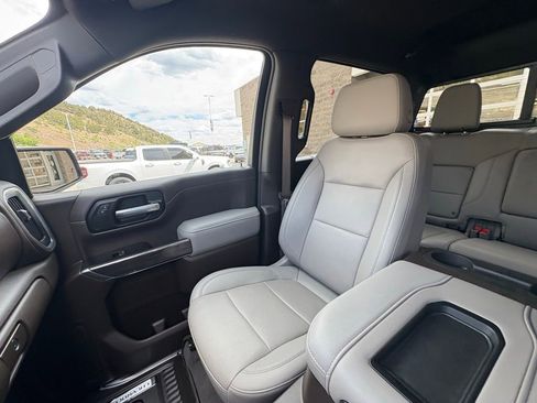 Used 2021 Chevrolet Silverado 1500 LTZ AWD/4WD image 25