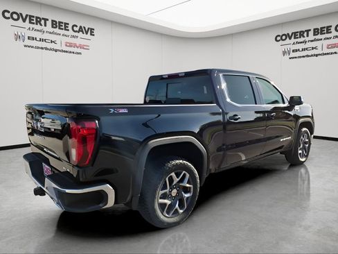 New 2026 GMC Sierra 1500 SLE image 9