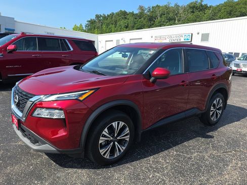 Used 2023 Nissan Rogue SV AWD/4WD image 4