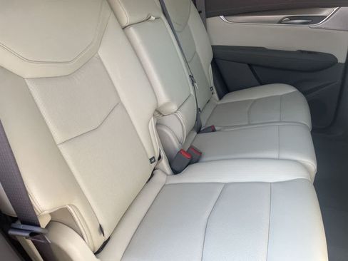Used 2024 Cadillac XT5 Premium Luxury w/ LPO, Floor Liner Package AWD/4WD image 15
