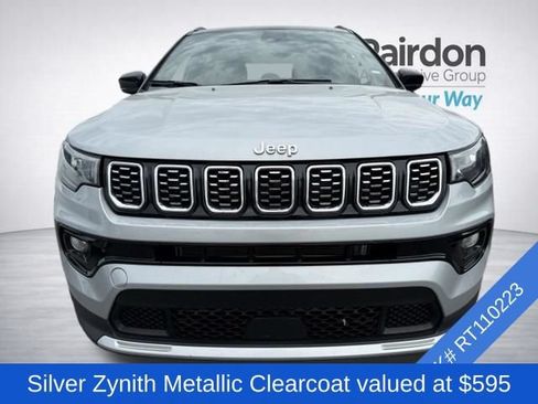 Used 2024 Jeep Compass Limited AWD/4WD image 2