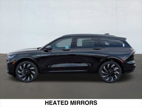 New 2026 Lincoln Nautilus Reserve w/ Jet Appearance Package image 3