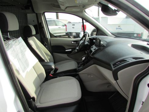Used 2021 Ford Transit Connect XLT image 14