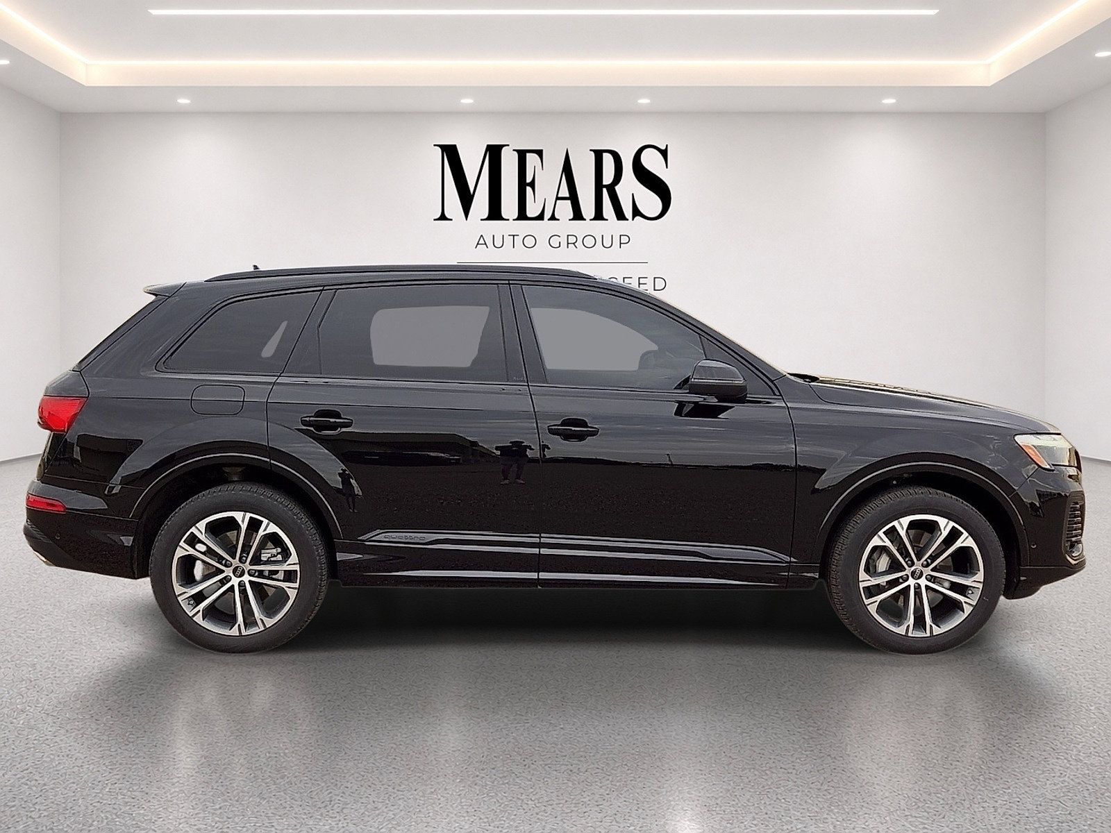 Used 2025 Audi Q7 2.0T Premium Plus w/ Premium Plus Package AWD/4WD image 6