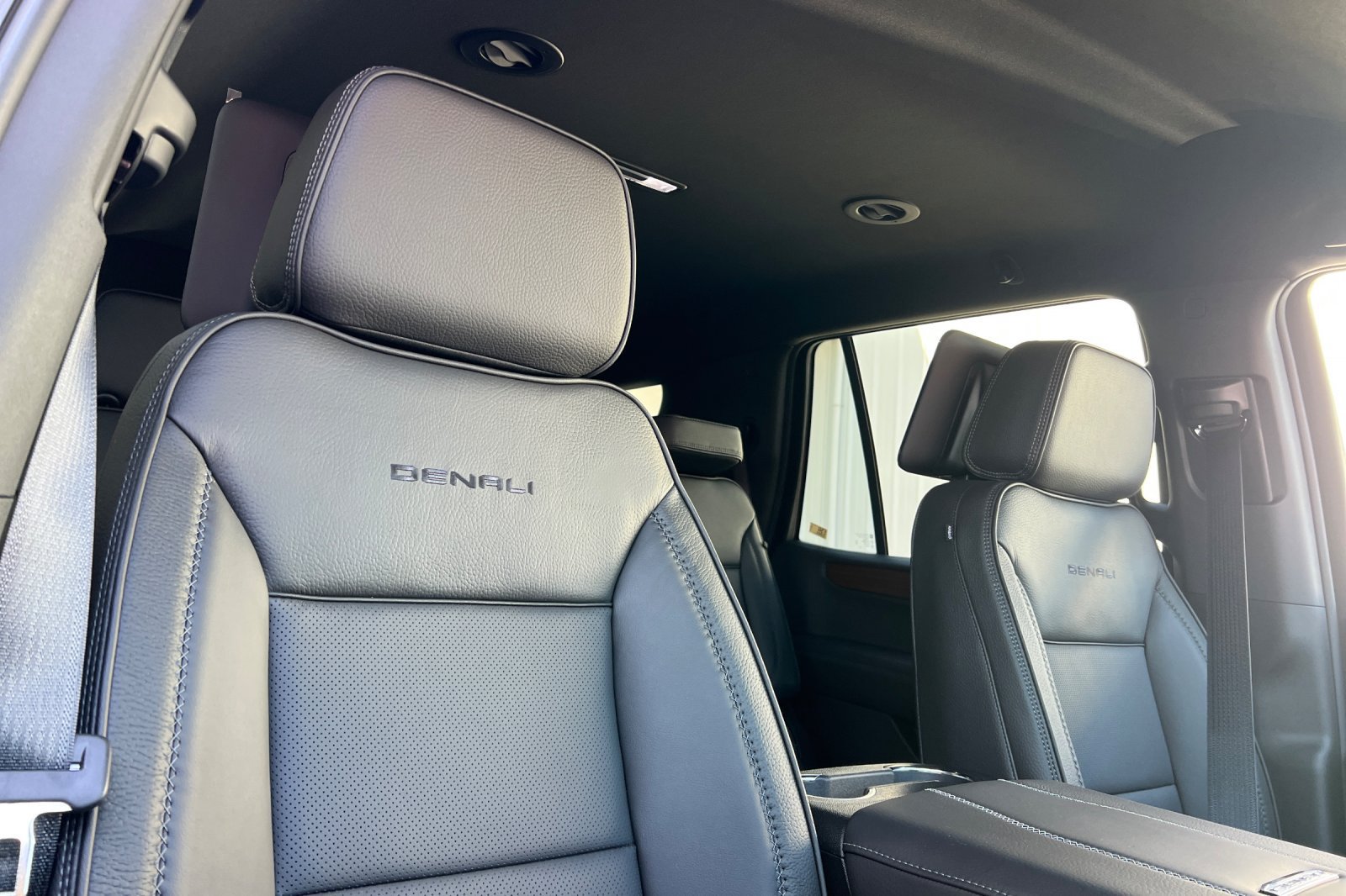 New 2026 GMC Yukon Denali w/ Advanced Technology Package AWD/4WD image 21