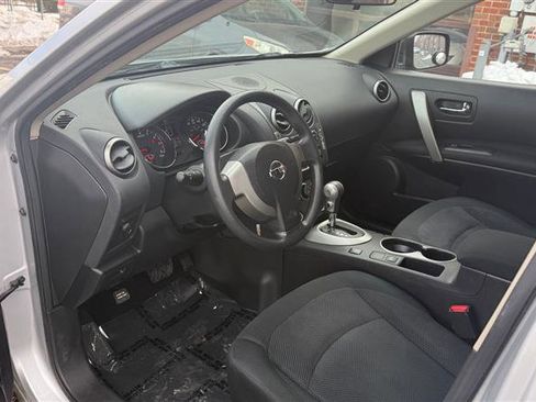 Used 2014 Nissan Rogue S image 24