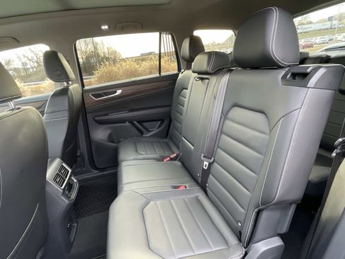 Certified 2025 Volkswagen Atlas SEL image 12