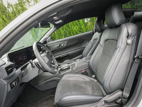 Used 2026 Ford Mustang Dark Horse RWD image 16