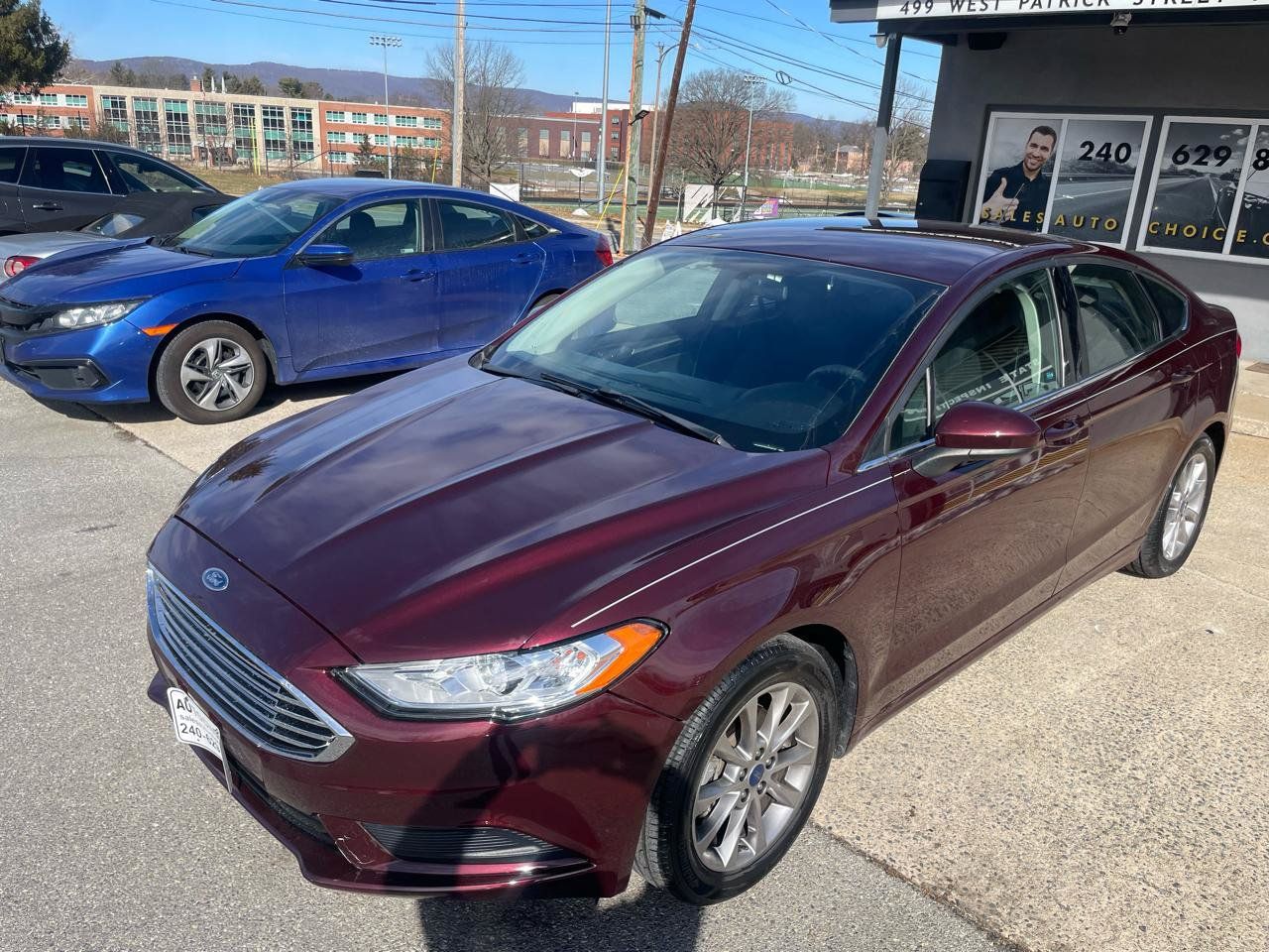 Used 2017 Ford Fusion SE w/ Fusion SE Technology Package FWD image 23