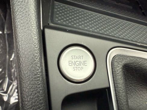 New 2026 Volkswagen Jetta SE image 33