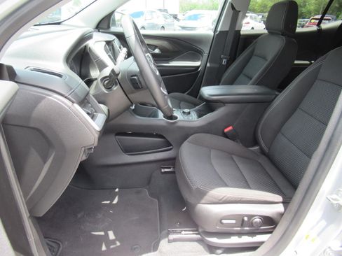 Used 2022 GMC Terrain SLE w/ Driver Convenience Package FWD image 18