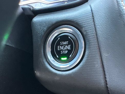 Used 2023 GMC Yukon AT4 w/ AT4 Premium Plus Package AWD/4WD image 31