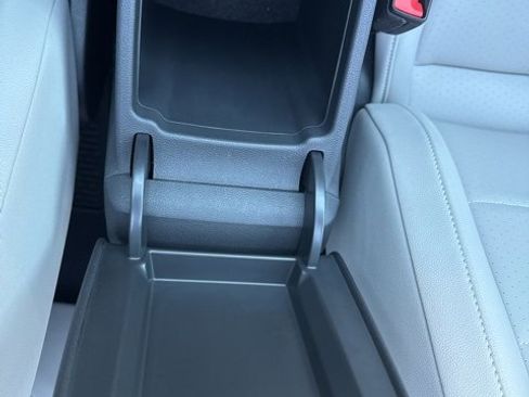 Used 2021 Volkswagen Tiguan SE R-Line image 48