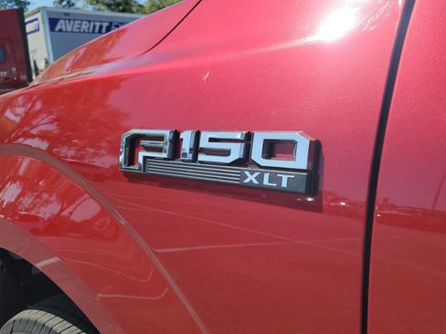 Certified 2017 Ford F150 XLT w/ Equipment Group 301A Mid image 6