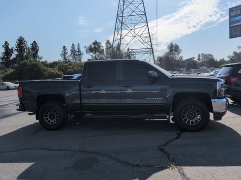 Used 2018 Chevrolet Silverado 1500 LT w/ All Star Edition RWD image 4