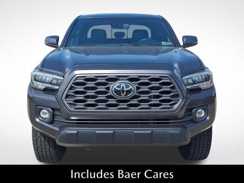 Used 2022 Toyota Tacoma TRD Off-Road w/ Technology Package AWD/4WD image 2