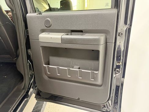 Used 2012 Ford F350 Lariat w/ Snow Plow Prep Pkg image 40