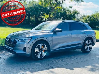 Used 2022 Audi e-tron Premium Plus w/ Premium Plus Package