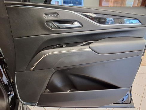 Certified 2023 Cadillac Escalade Sport image 12