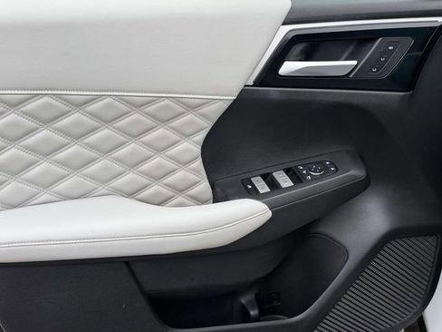 Used 2022 Mitsubishi Outlander SEL AWD/4WD image 13