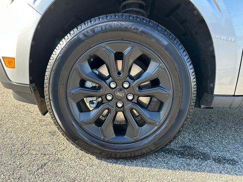 Used 2023 Ford Maverick XLT w/ XLT Luxury Package image 11