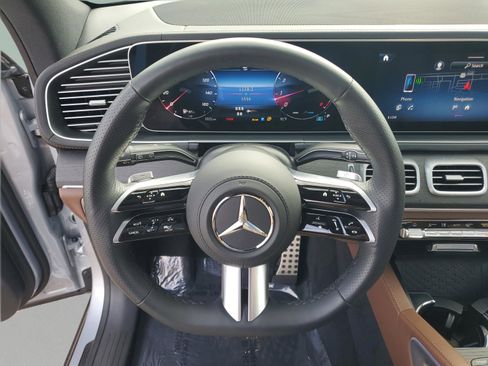 Certified 2025 Mercedes-Benz GLS 450 4MATIC image 20