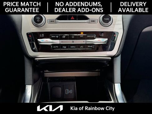 Used 2021 Ford Explorer XLT w/ Equipment Group 202A RWD image 35