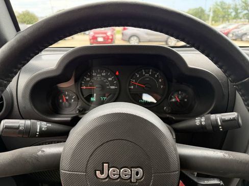 Used 2009 Jeep Wrangler X AWD/4WD image 7