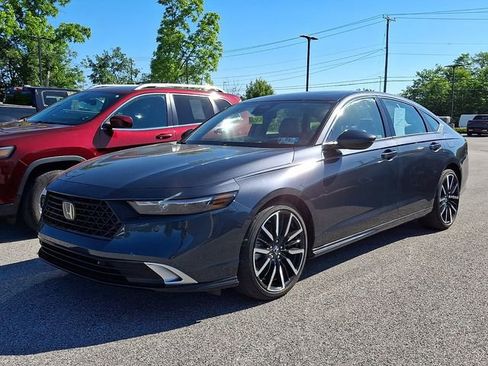 Used 2024 Honda Accord Touring image 1