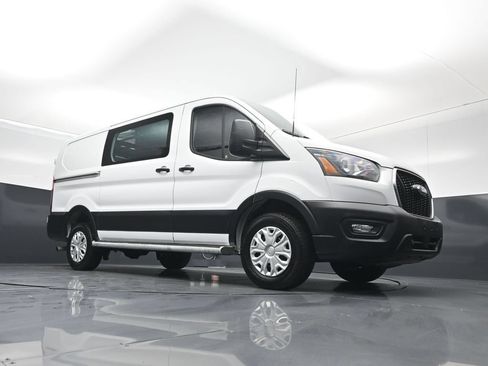 Certified 2025 Ford Transit 250 Low Roof w/ Exterior Upgrade Package RWD image 3