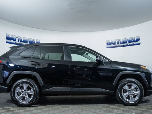 Used 2025 Toyota RAV4 XLE w/ Convenience Package AWD/4WD image 10