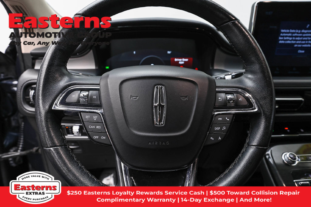 Used 2023 Lincoln Nautilus AWD image 11