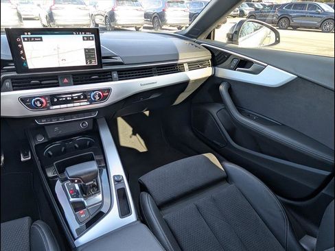 Used 2023 Audi A5 2.0T Premium Plus w/ Premium Plus image 9