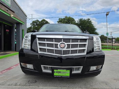 Used 2010 Cadillac Escalade ESV Platinum RWD image 8