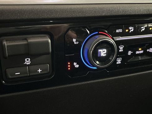 Used 2024 Chevrolet Silverado 1500 LT image 48