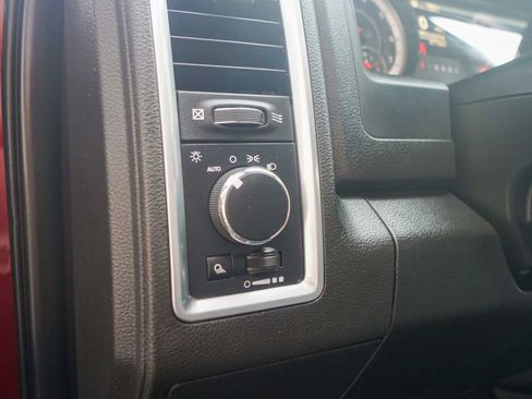 Used 2024 RAM 1500 Classic SLT image 19