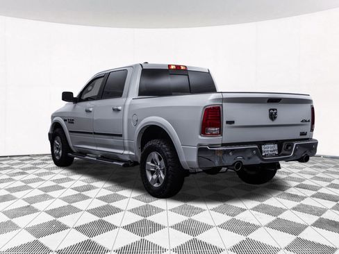 Used 2017 RAM 1500 Laramie w/ Convenience Group AWD/4WD image 8