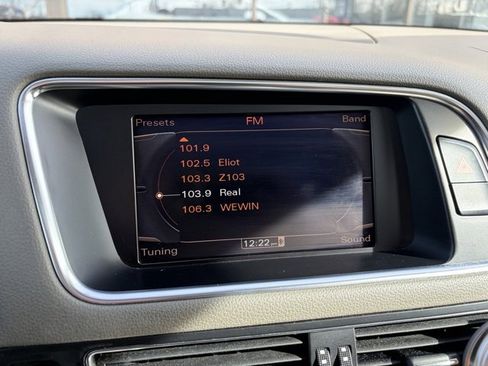 Used 2011 Audi Q5 2.0T Premium Plus image 25