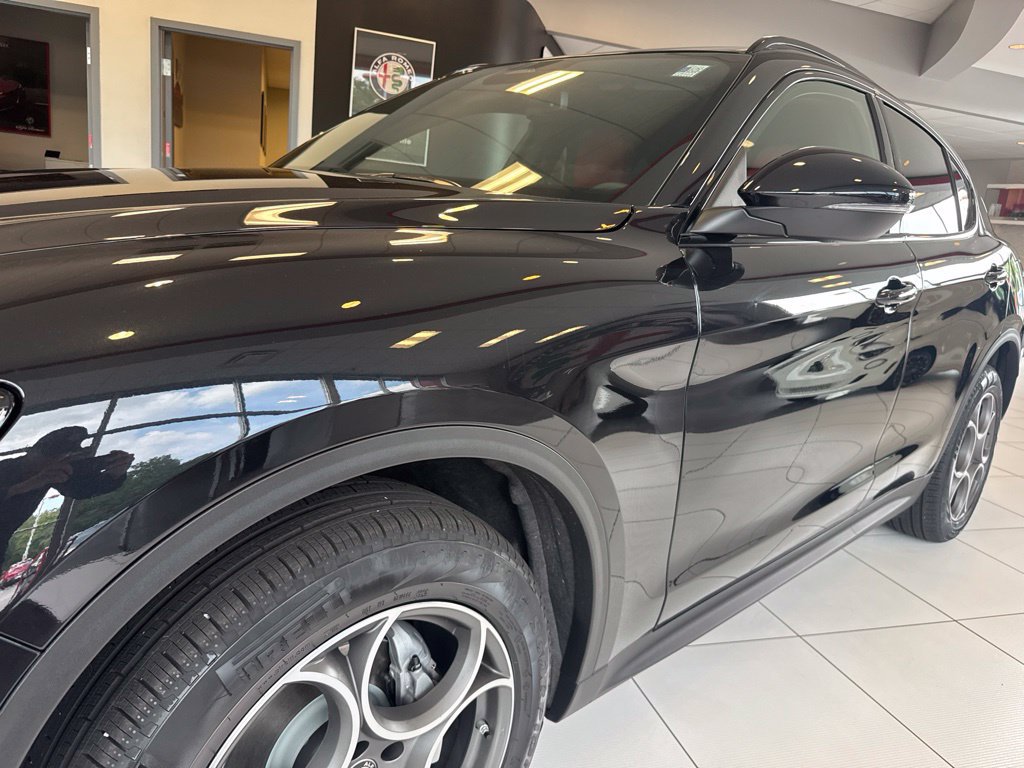 New 2026 Alfa Romeo Stelvio Sprint AWD/4WD image 13